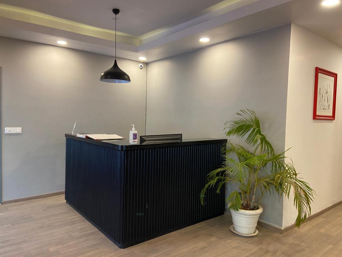 Hotel Admire Inn "Near Atal Chowk, Sector 15, Vasundhara" Ghaziabad Dış mekan fotoğraf