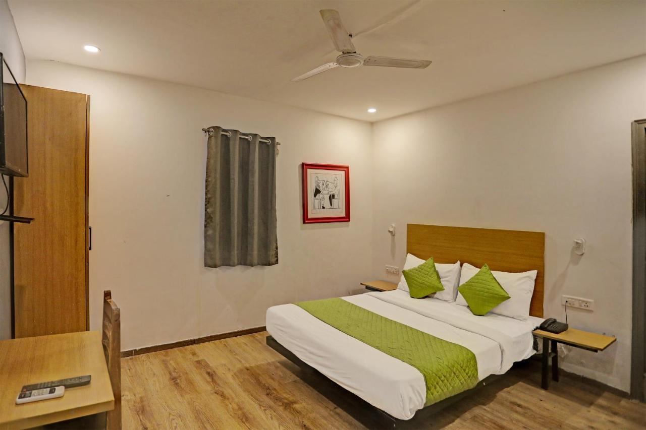 Hotel Admire Inn "Near Atal Chowk, Sector 15, Vasundhara" Ghaziabad Dış mekan fotoğraf